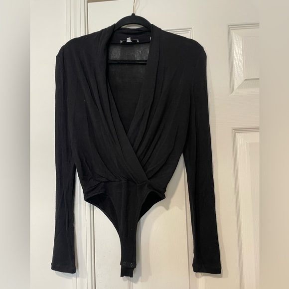 Vince Long Sleeve Crossover Bodysuit in Black - Picture 5 of 12
